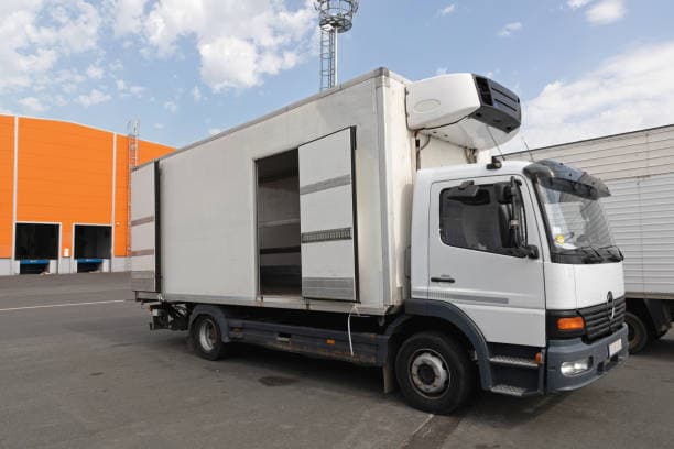 Refrigerated trucks Australia - temperature-controlled transport for perishable goods food pharmaceuticals
